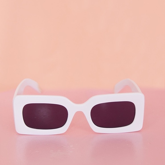 White Retro Chunky Rectangular Sunglasses New - Picture 3 of 3